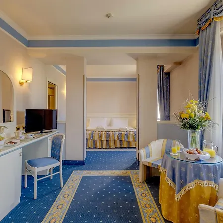 Hotel Bristol Buja-3